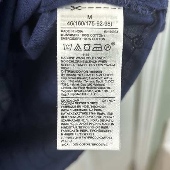 GAP embroidered flutter sleeve popover shirt - Picture 4 of 6